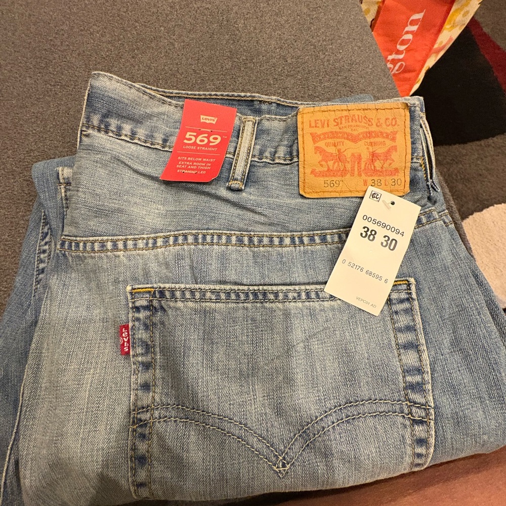 Levi's Relaxed Fit Light Blue Jeans 38x30